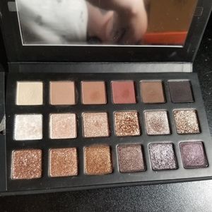 Lorac Pro Noir Palette